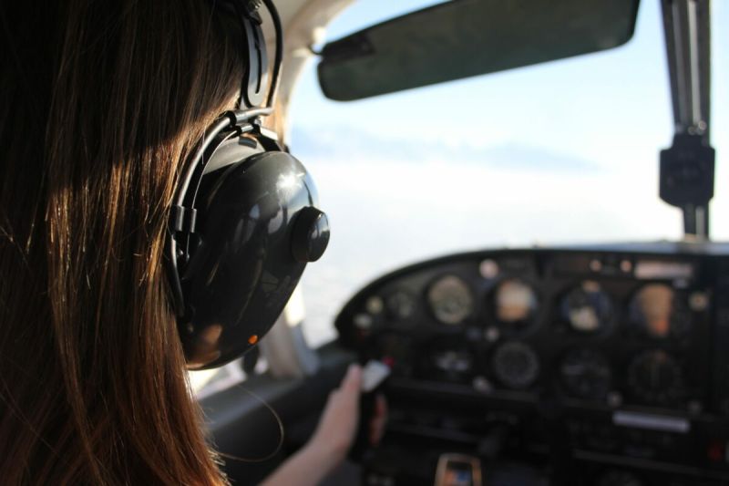 IL CIELO NON È UN LIMITE – Il Percorso Di Una Pilota Sorda Verso l ...